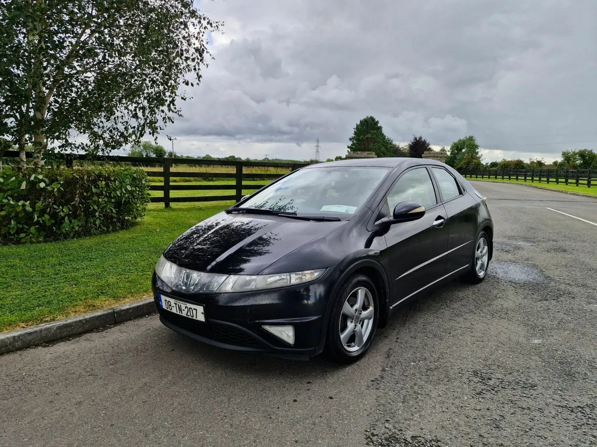 Honda Civic (NCT TESTED AND TAXED)!!! - Image 2
