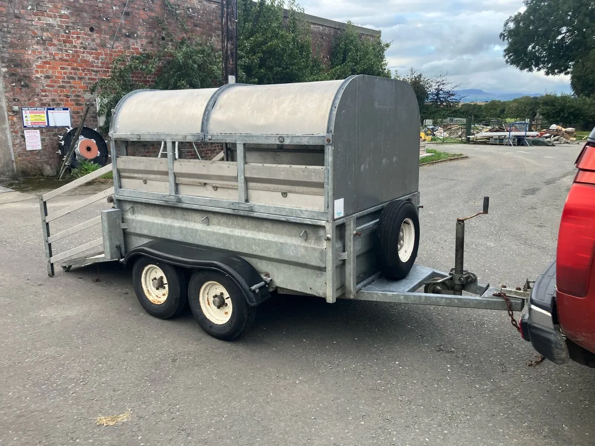 A Trailer - Image 1