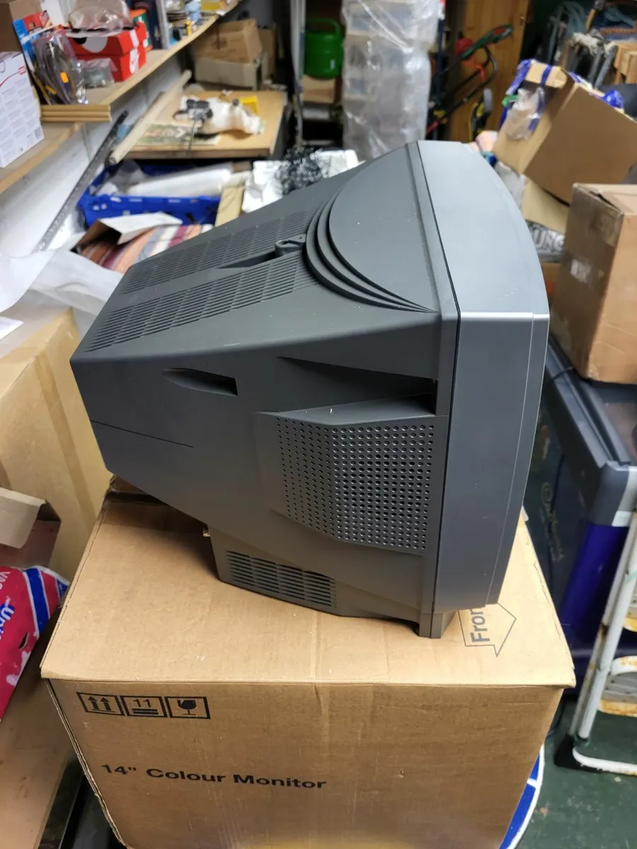 New Sanyo 14" TV Monitor - Image 4
