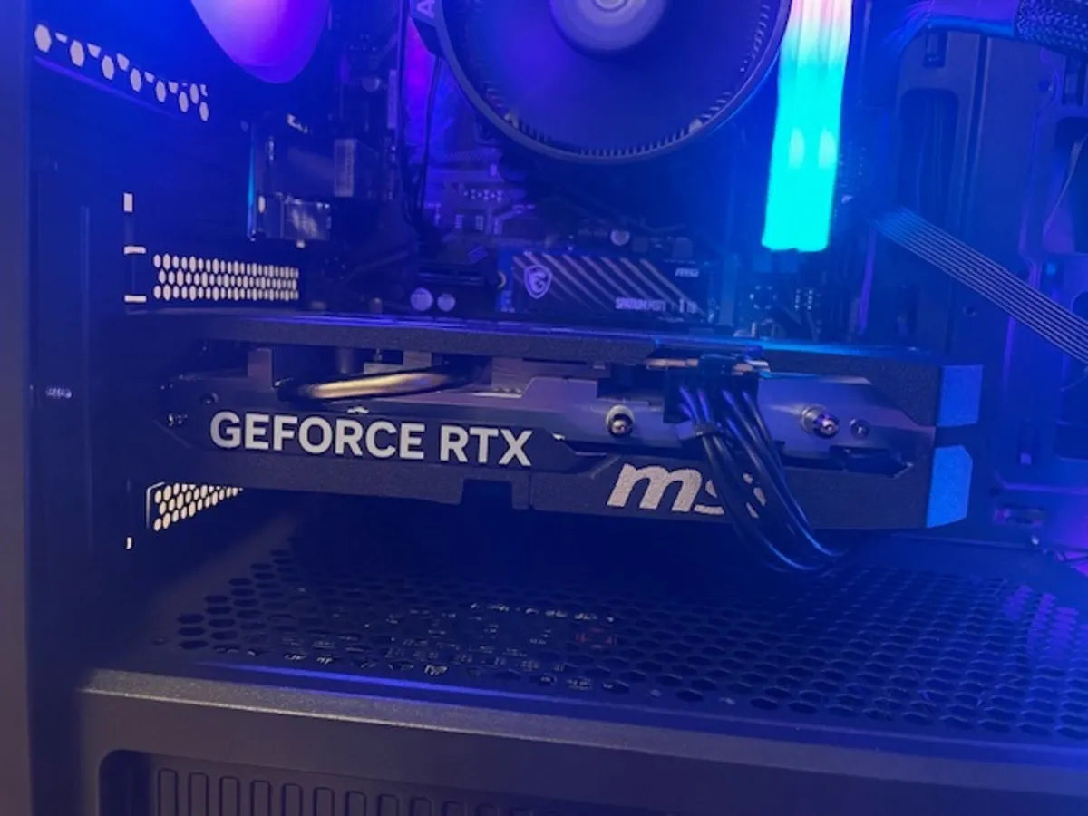 Gaming PC Ryzen 5 + RTX 5060 - Image 2