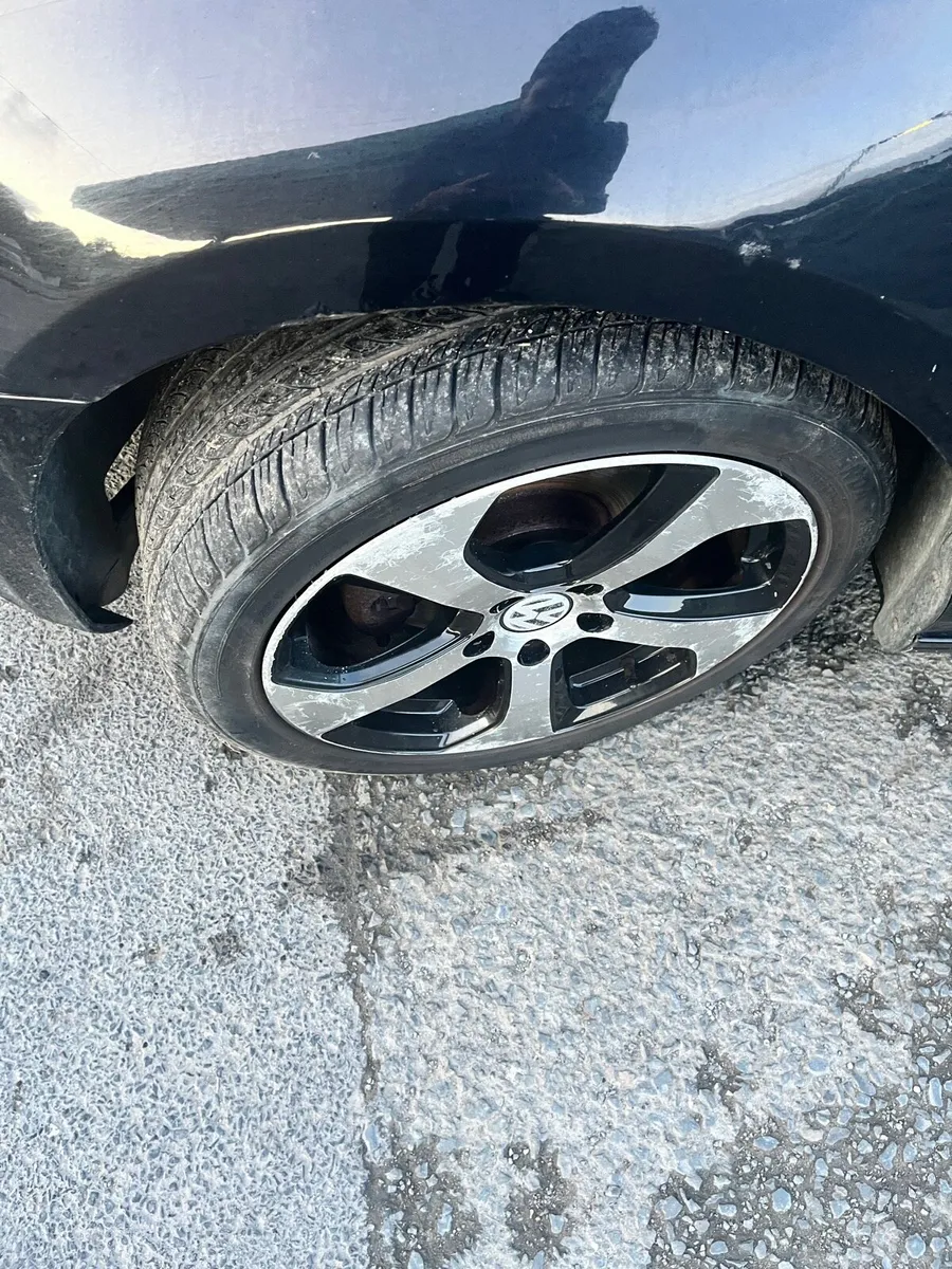 VW Golf - Image 2
