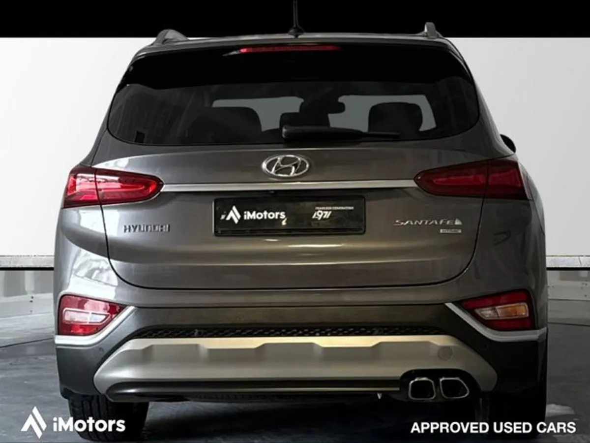 Hyundai Santa Fe 4WD Executive Plus 5DR - Image 4