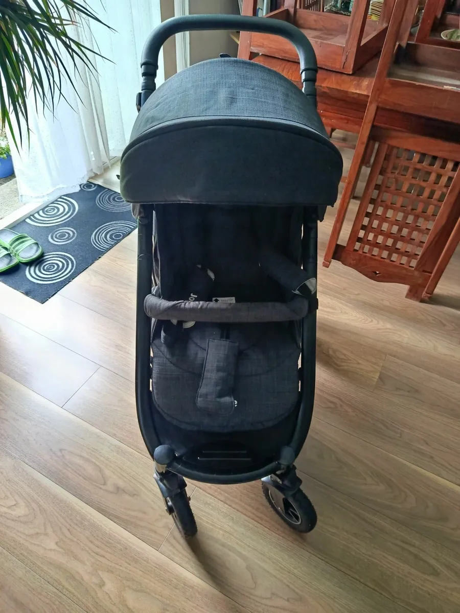 Stroller - Image 1