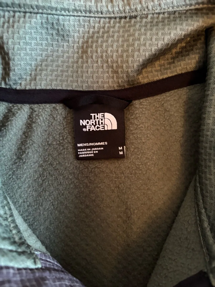 North face outdoor top - Image 3