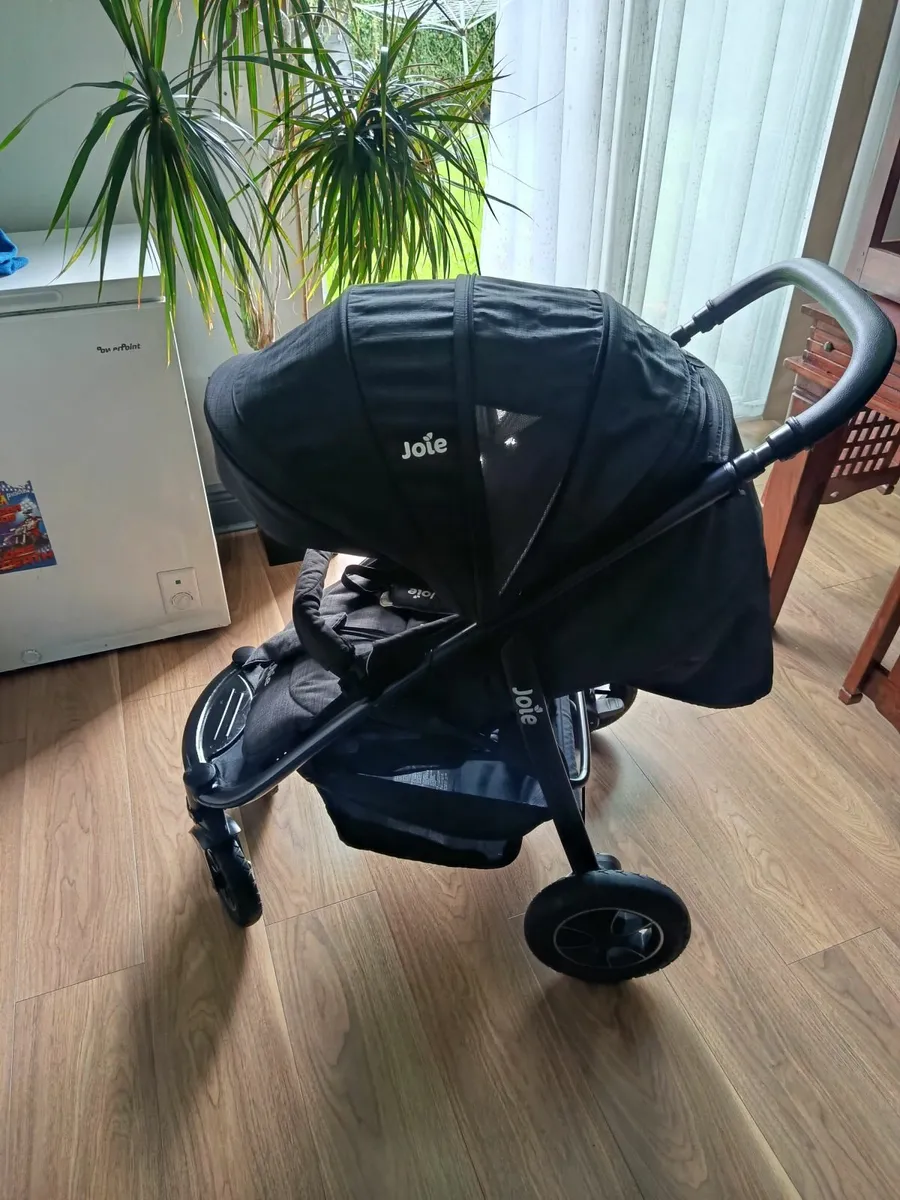 Stroller - Image 3