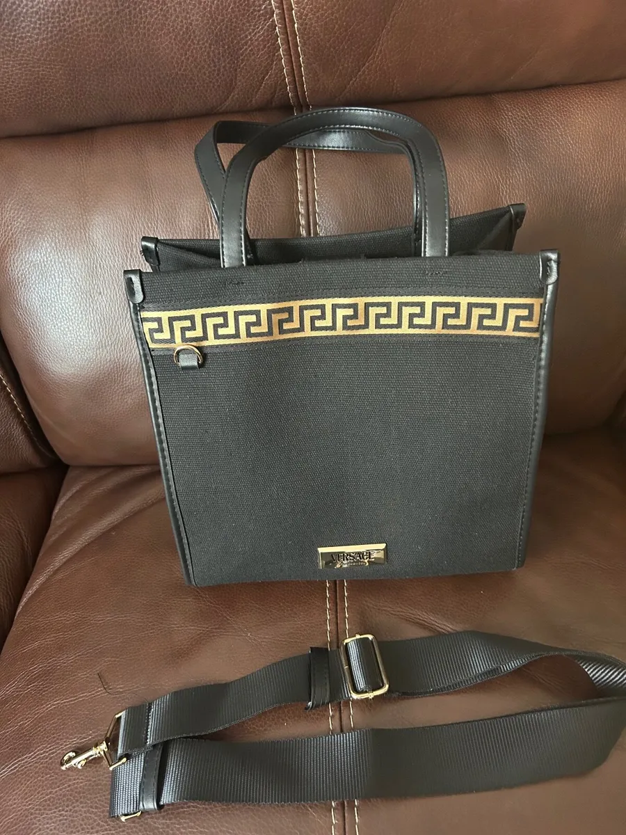 Versace handbag. New. - Image 1