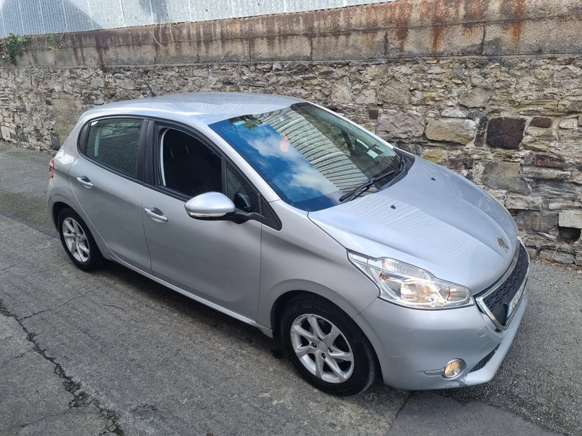 Peugeot 208 2013 Perfect Starter car - Image 2