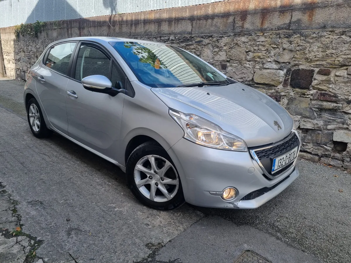 Peugeot 208 2013 Perfect Starter car - Image 3