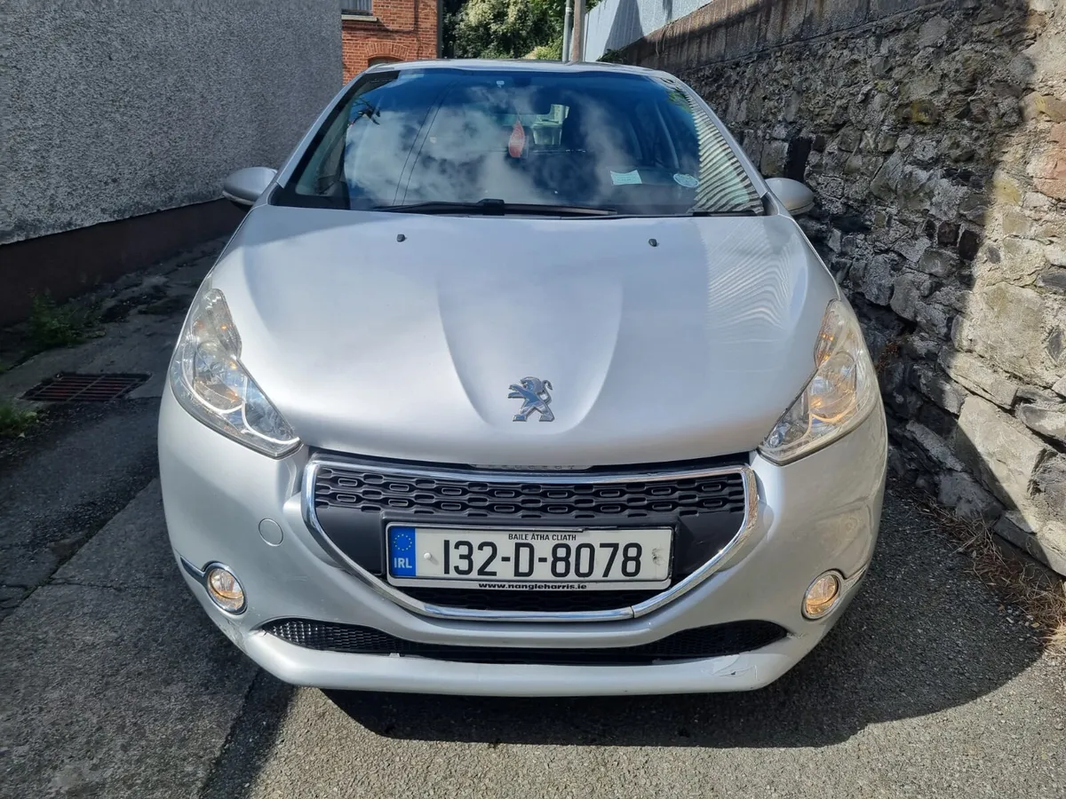 Peugeot 208 2013 Perfect Starter car - Image 4