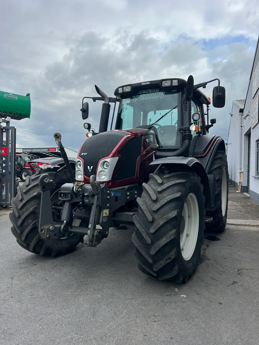 2013 Valtra N123HT5, only 4150hrs - Image 2