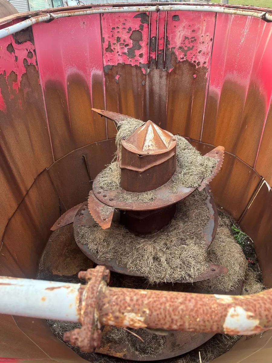 Stoll Tub Diet Feeder - Image 2