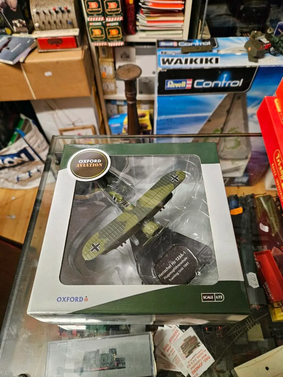 Corgi Oxford German WW2 Biplane - Image 1