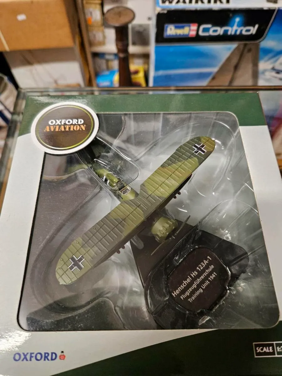Corgi Oxford German WW2 Biplane - Image 2