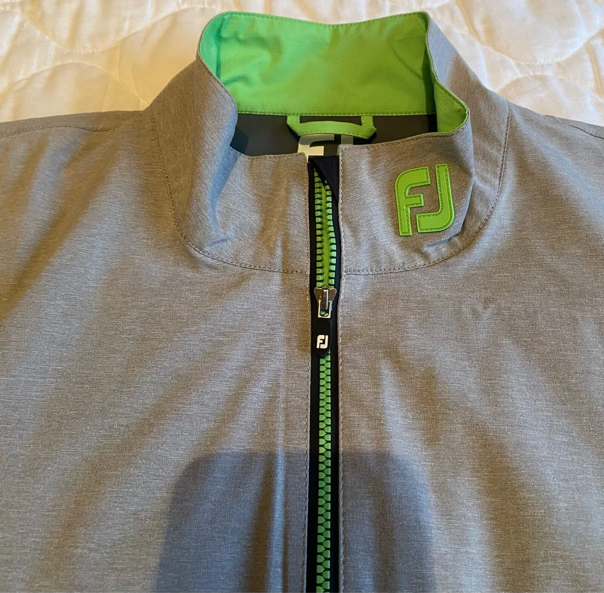 FootJoy rainproof golf jacket - Image 2