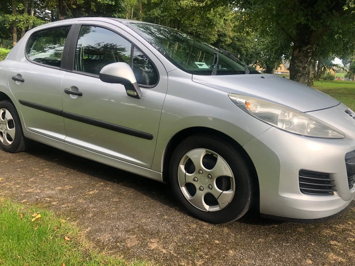 PEUGEOT 207 HDI SMALL KMS LIKE NEW - Image 2