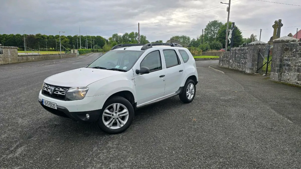 2015 Dacia Duster 1.5 diesel manual(3950 price) - Image 1