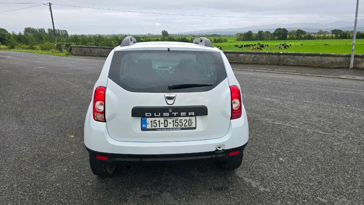 2015 Dacia Duster 1.5 diesel manual(3950 price) - Image 4