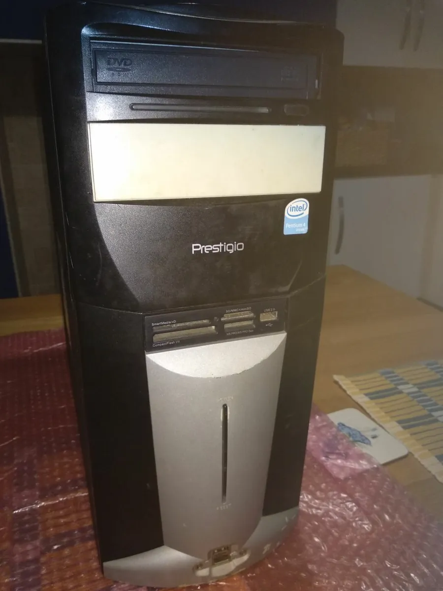 PC Computer (old) - Image 1