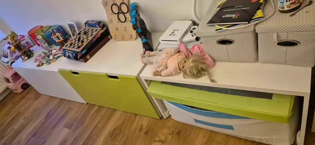 Children's Storage units (3)