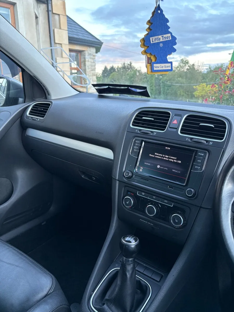 Volkswagen Golf 2012 - Image 3