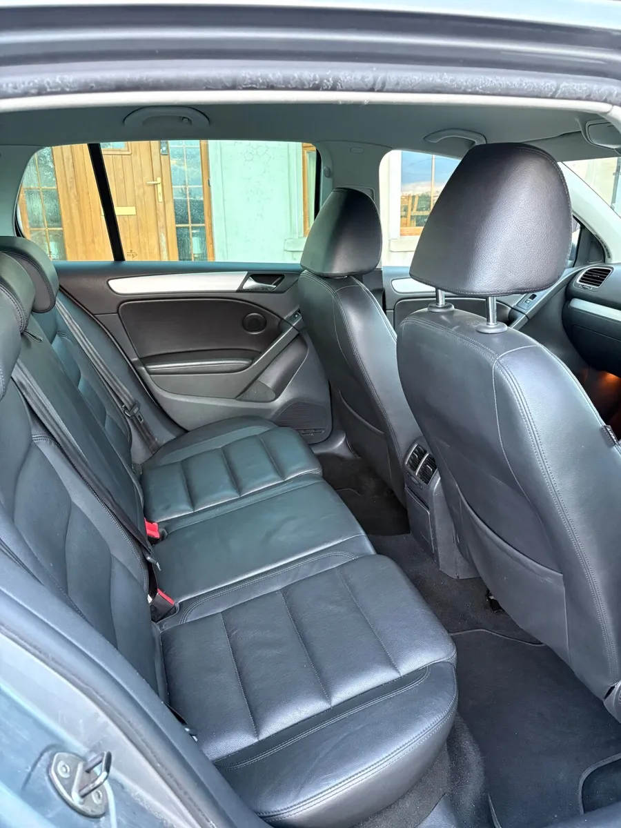 Volkswagen Golf 2012 - Image 4