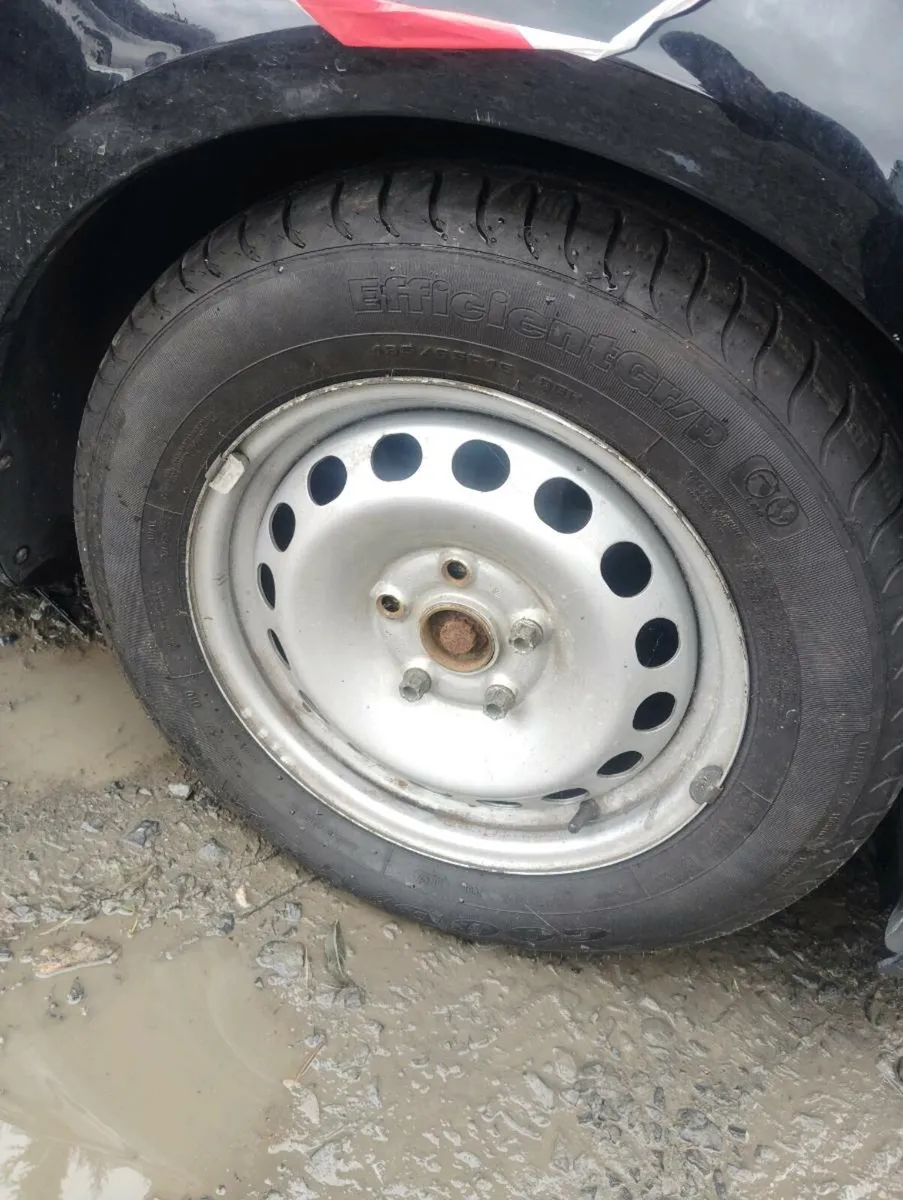 Breaking VW caddy 2017 2.0tdi dfsd - Image 3