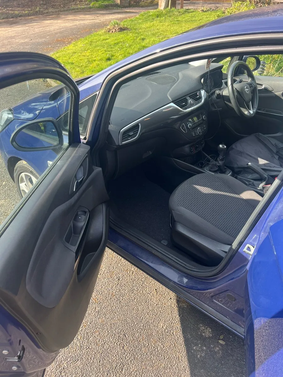 162 Navy Opel Corsa - Image 4