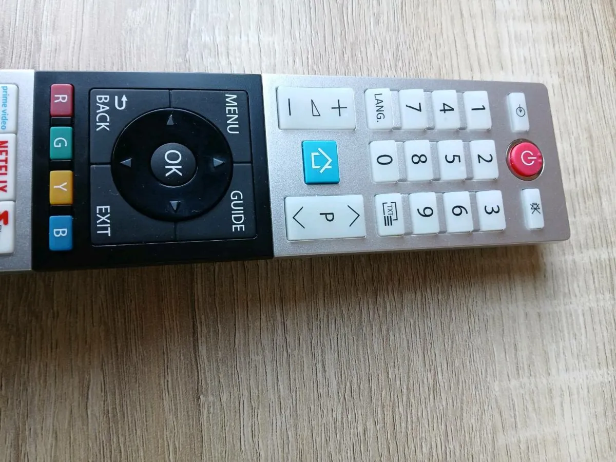 New Toshiba 32 inch Smart hdmi borderless tv. - Image 3