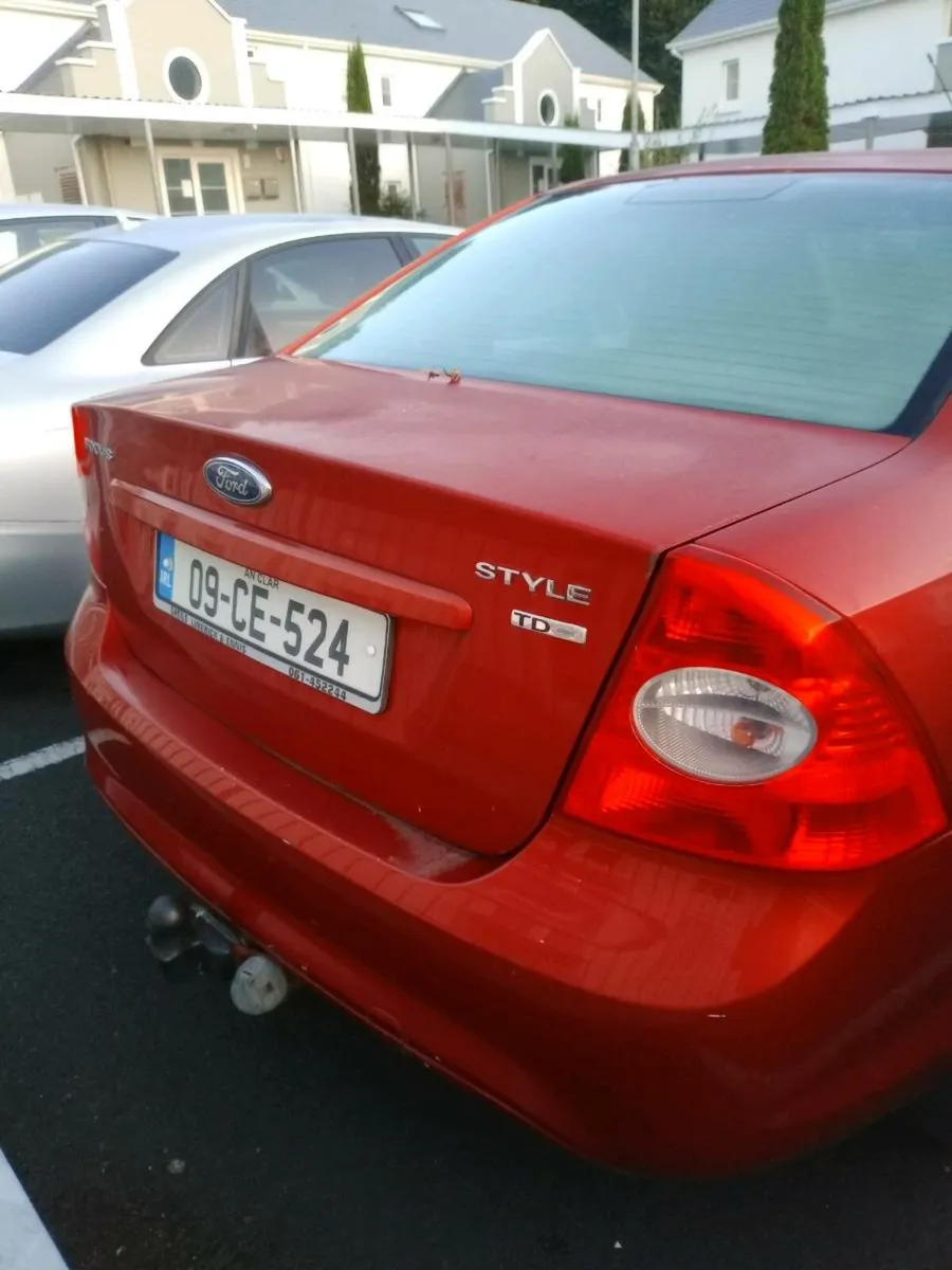 2009 ford focus - Image 3
