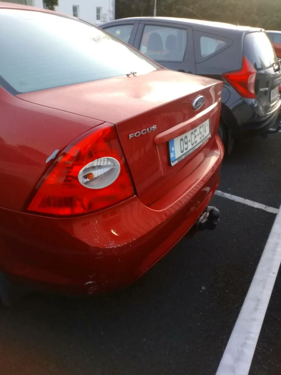 2009 ford focus - Image 4