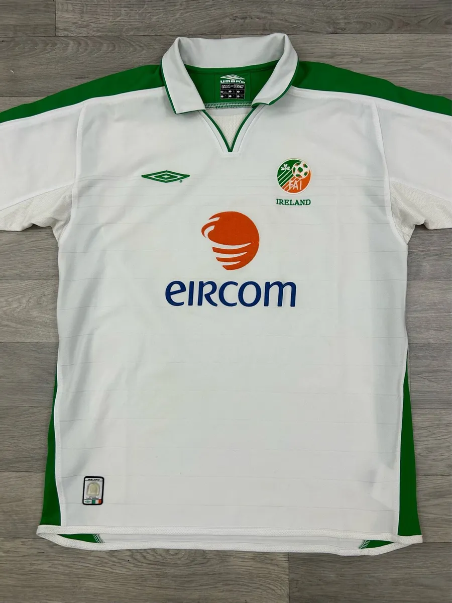 Vintage 2003 Umbro Ireland Away Jersey Shirt Large - Image 2