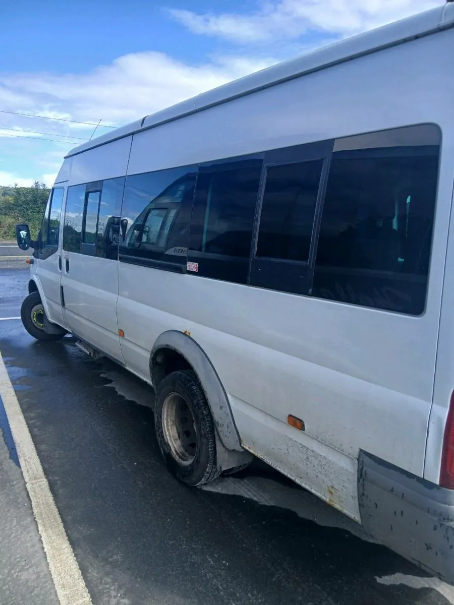 16 seat ford transit 08 only 185000km - Image 2