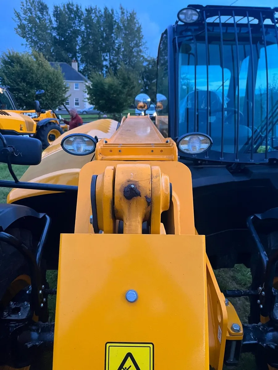 Jcb531-70. (FINANCE AVAILABLE) - Image 2