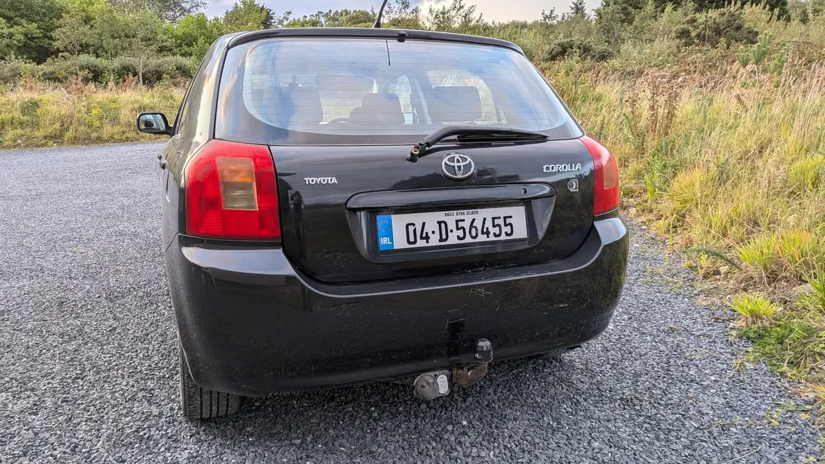 Toyota Corolla 2004 Black Clean Car & History - Image 4