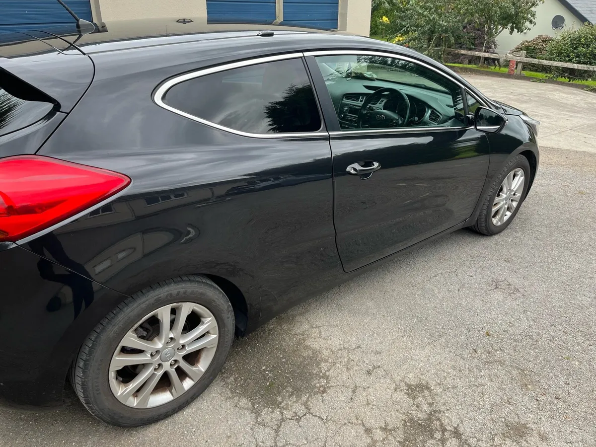 Kia Pro-Ceed 1.4 Diesal - Image 2