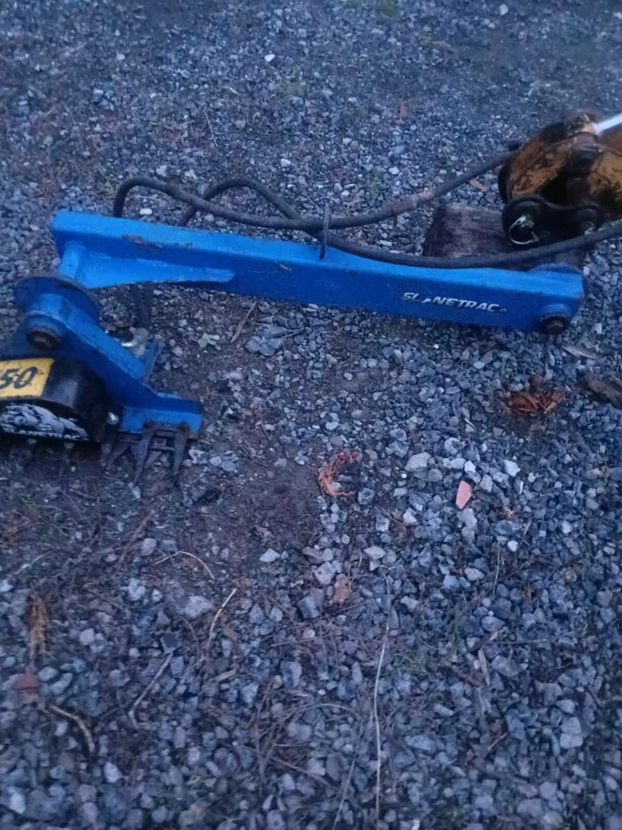 Minidigger and Hedge cutter  for sale - Image 3
