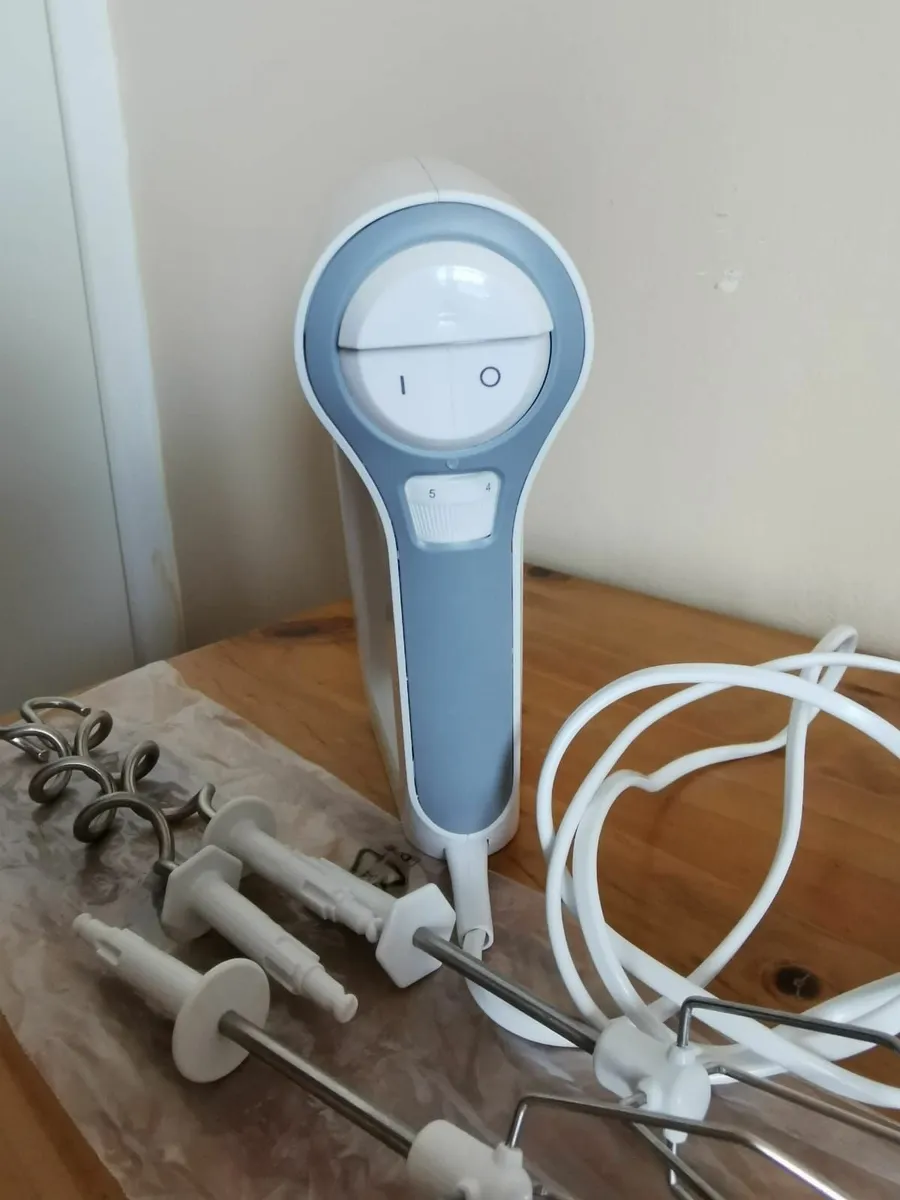 Braun Hand Mixer - Image 3
