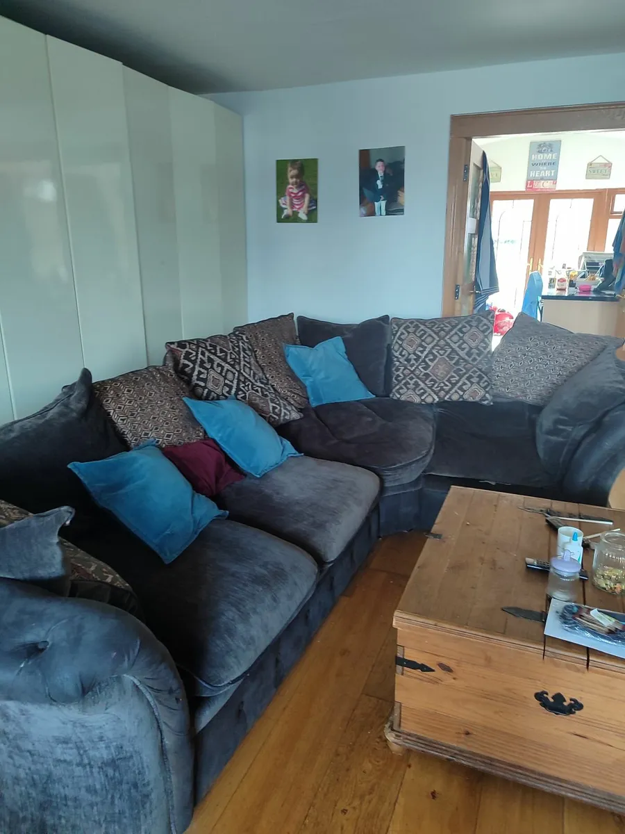Corner Couch - Image 2