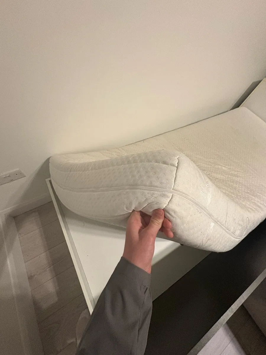 single bed frame and matress - Image 4