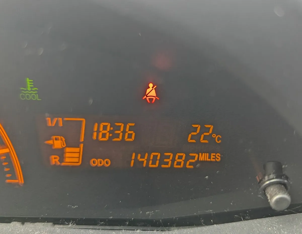 Toyota Yaris 2010 - Image 2