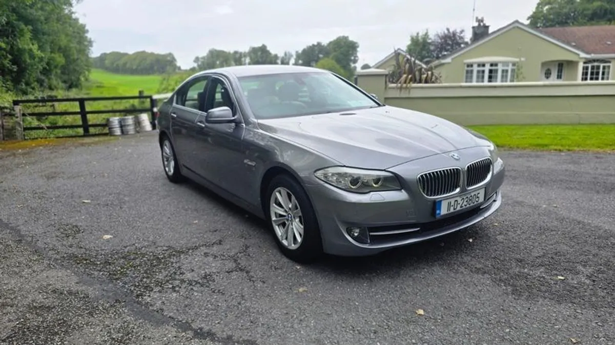 2011 Bmw 5-series - Image 4