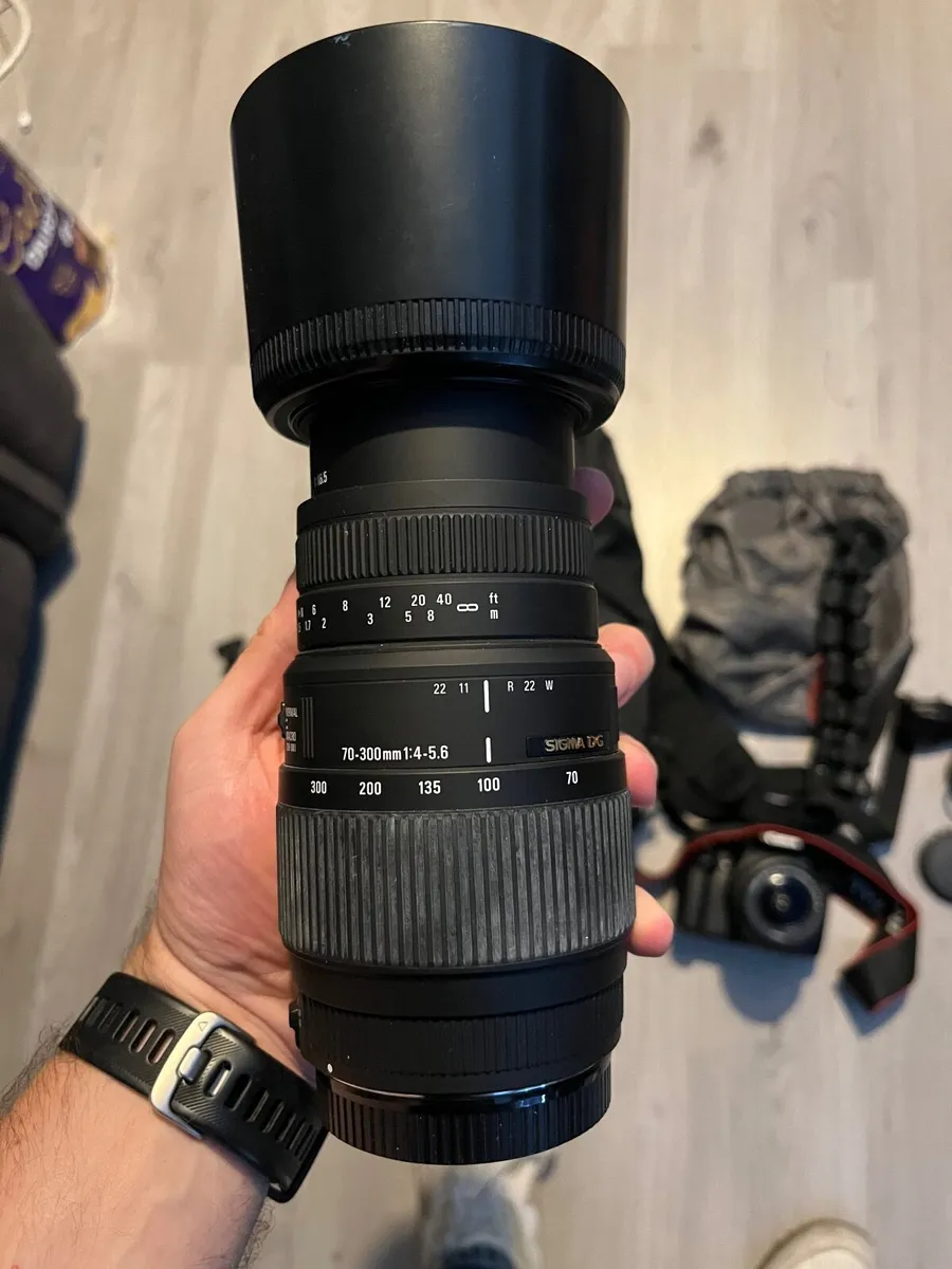 Canon 1100D with lens and kit - Image 2