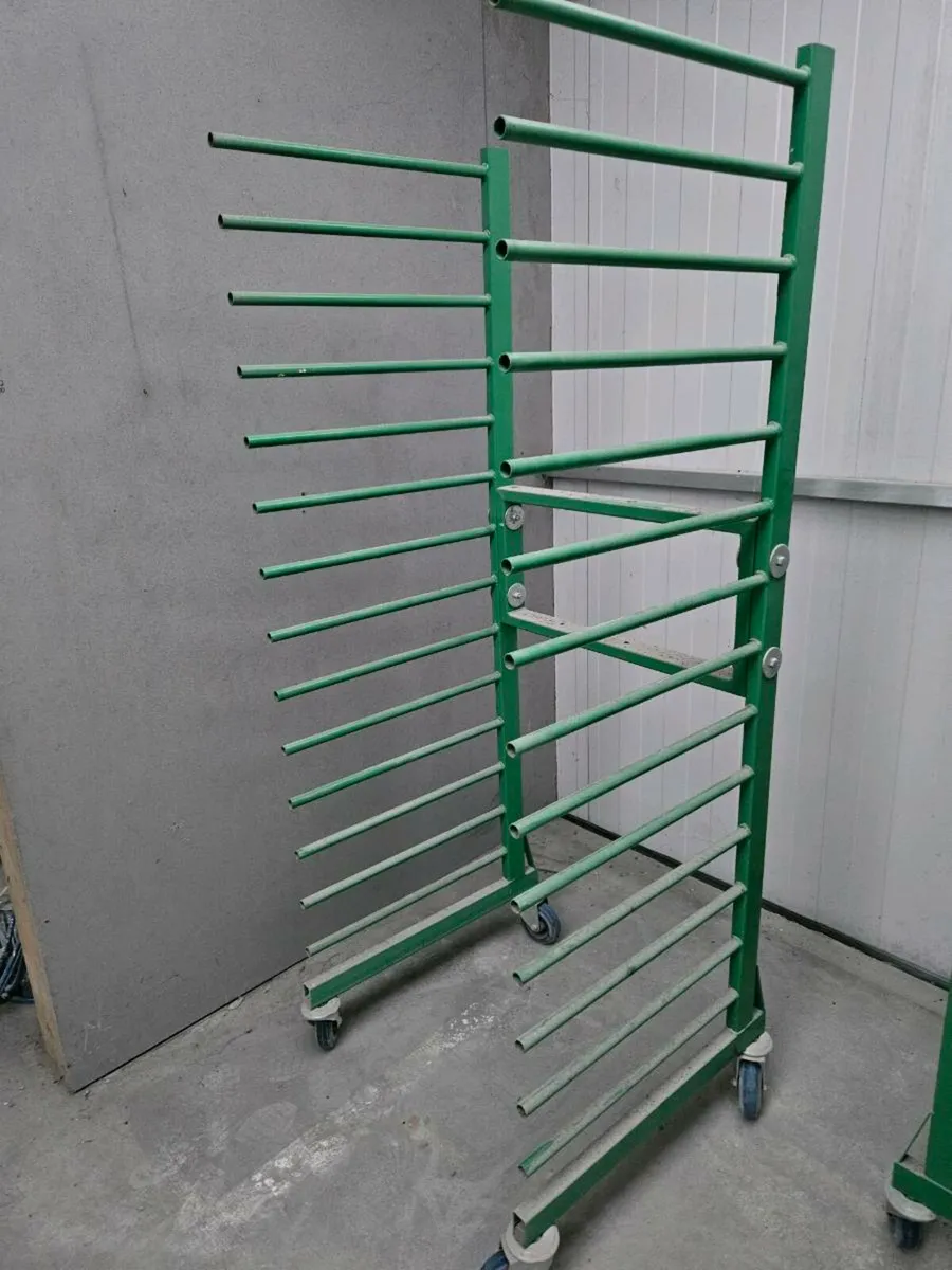 Paint dryers - Image 1
