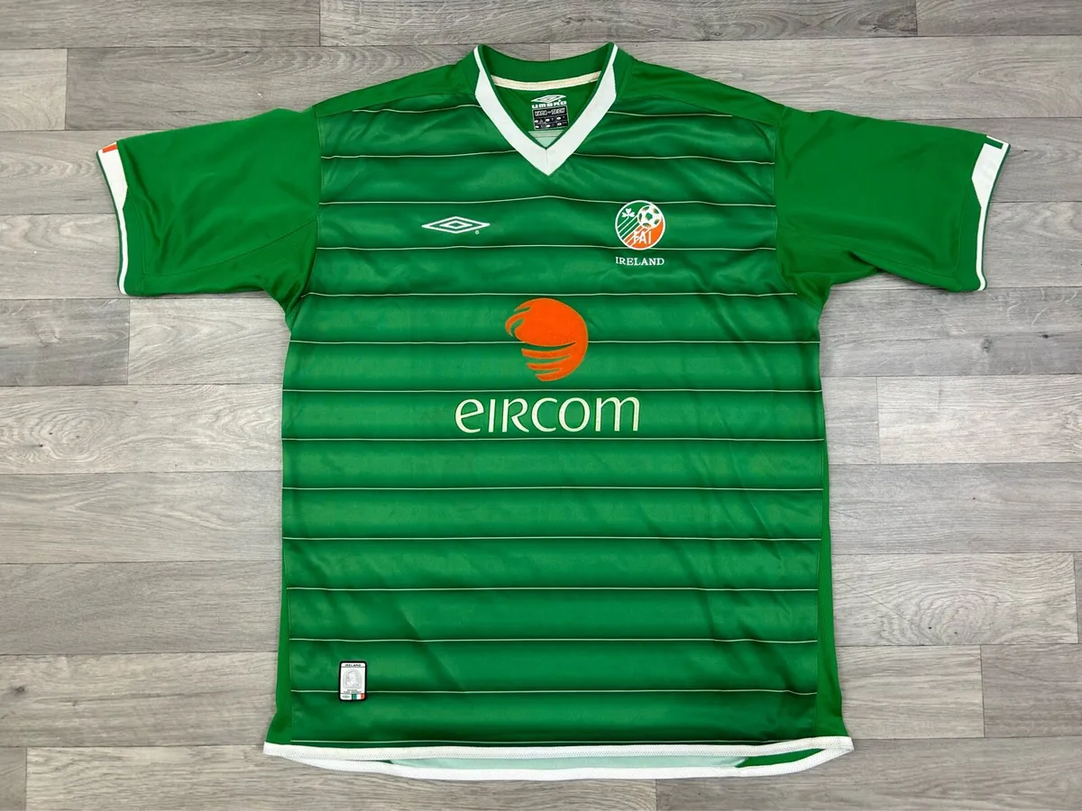 Vintage 2003 Umbro Ireland Home Jersey Shirt XL - Image 1
