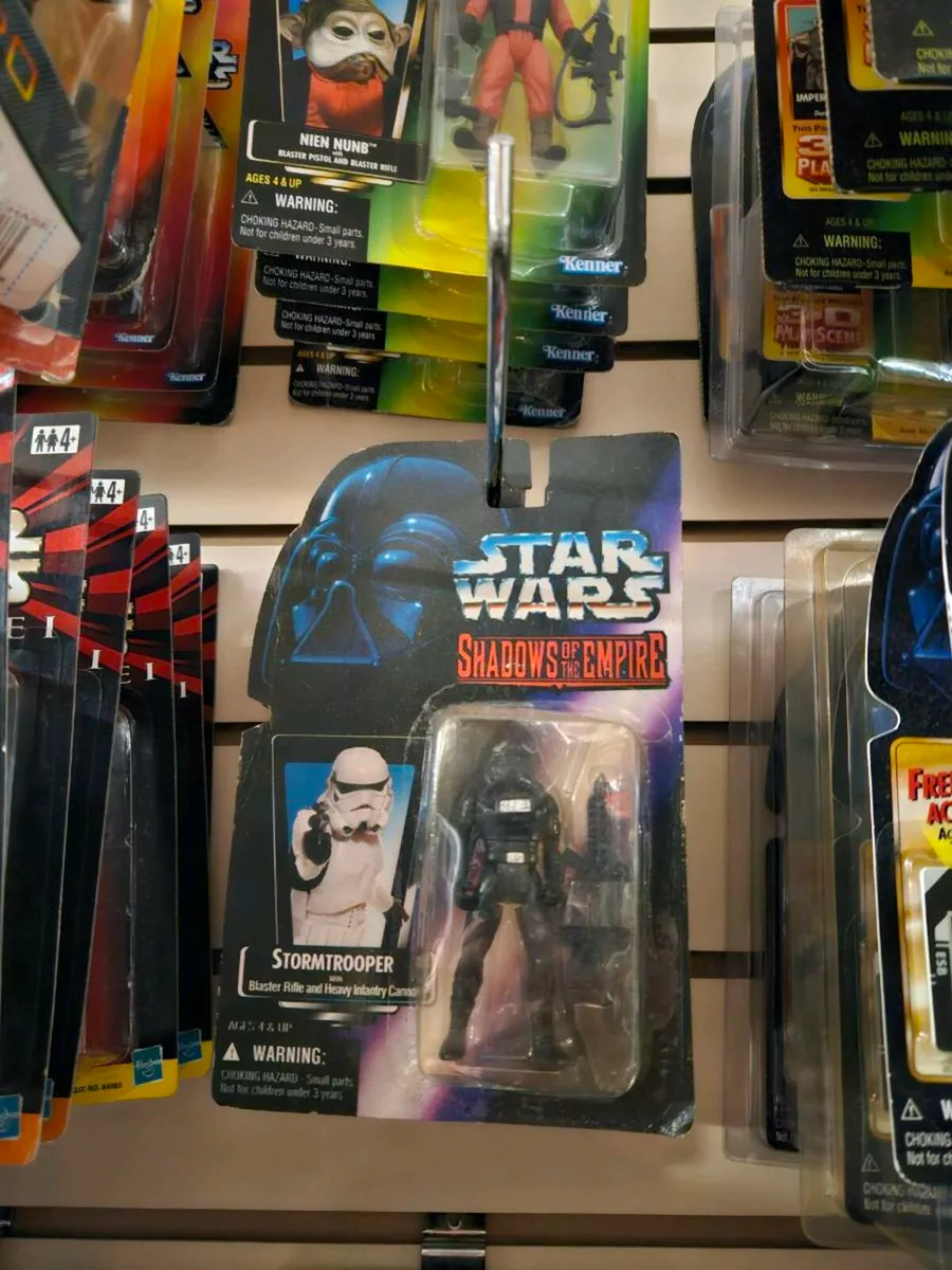 Star Wars Knock off Figure