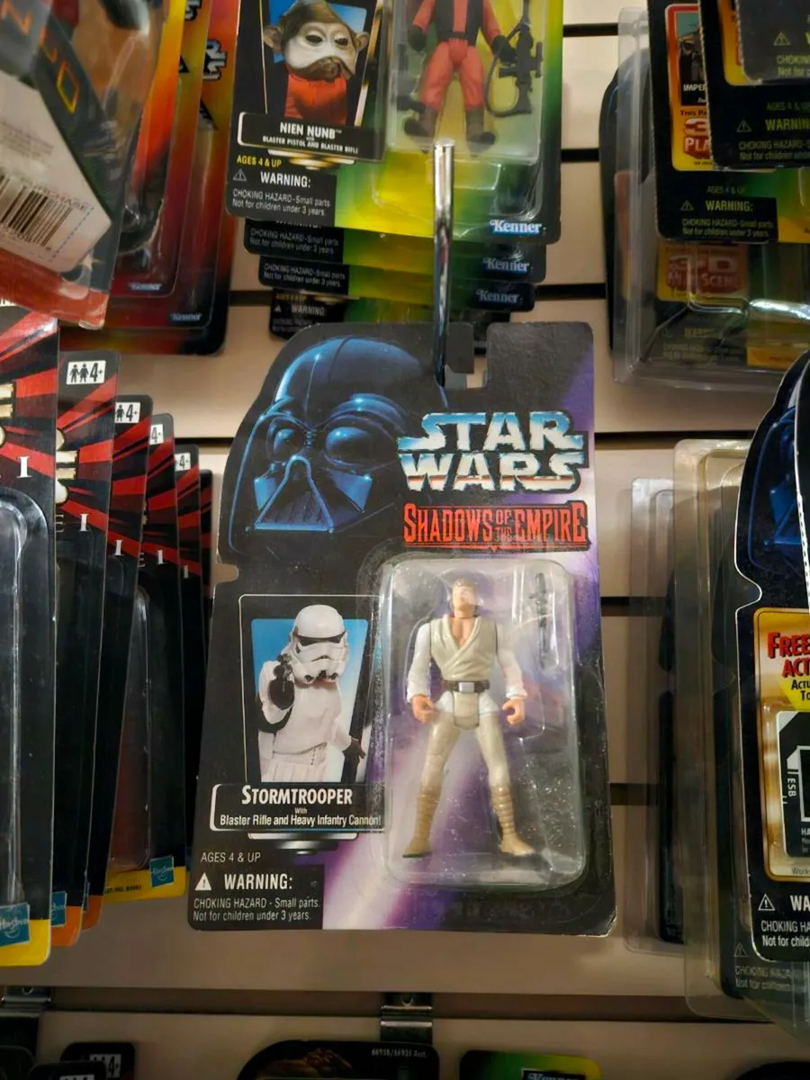 Star Wars Knock off Figure