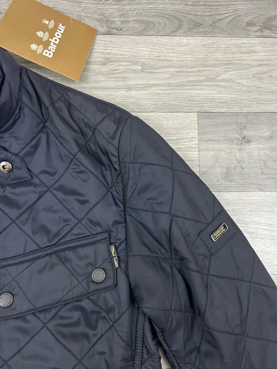 NEW Barbour Ariel Polarquilt Jacket Mens Small - Image 3