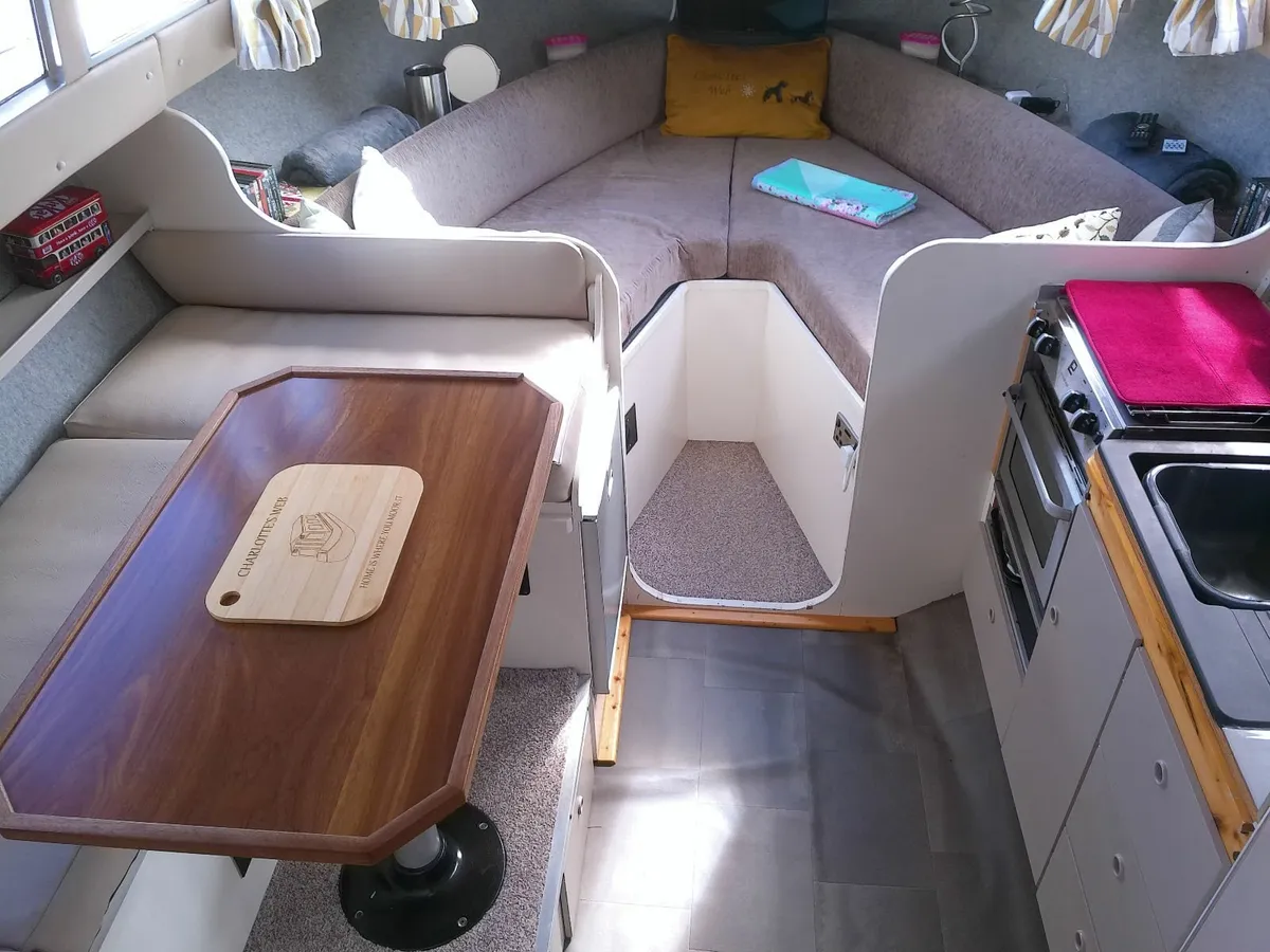 1979 Birchwood 29 Sedan. - Image 2