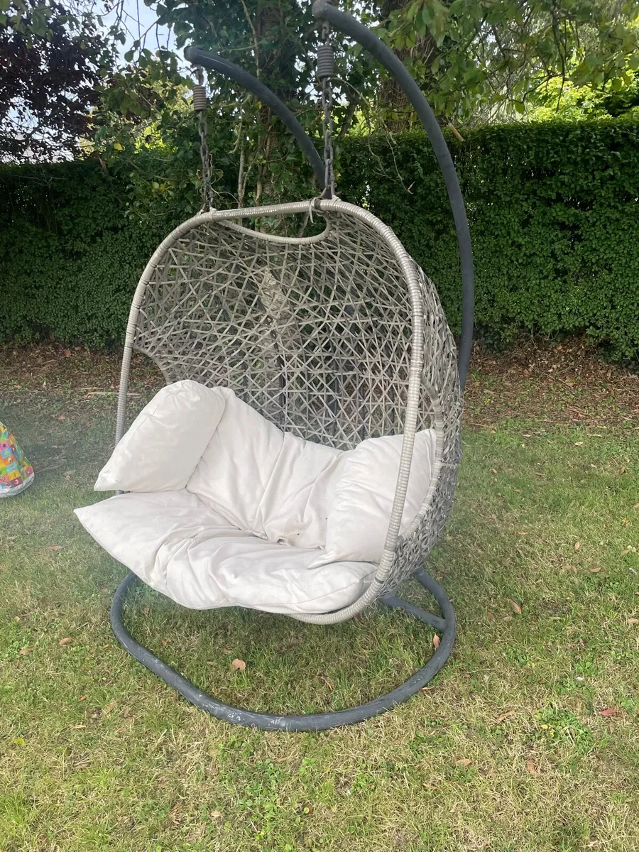 Garden egg chair - Image 2