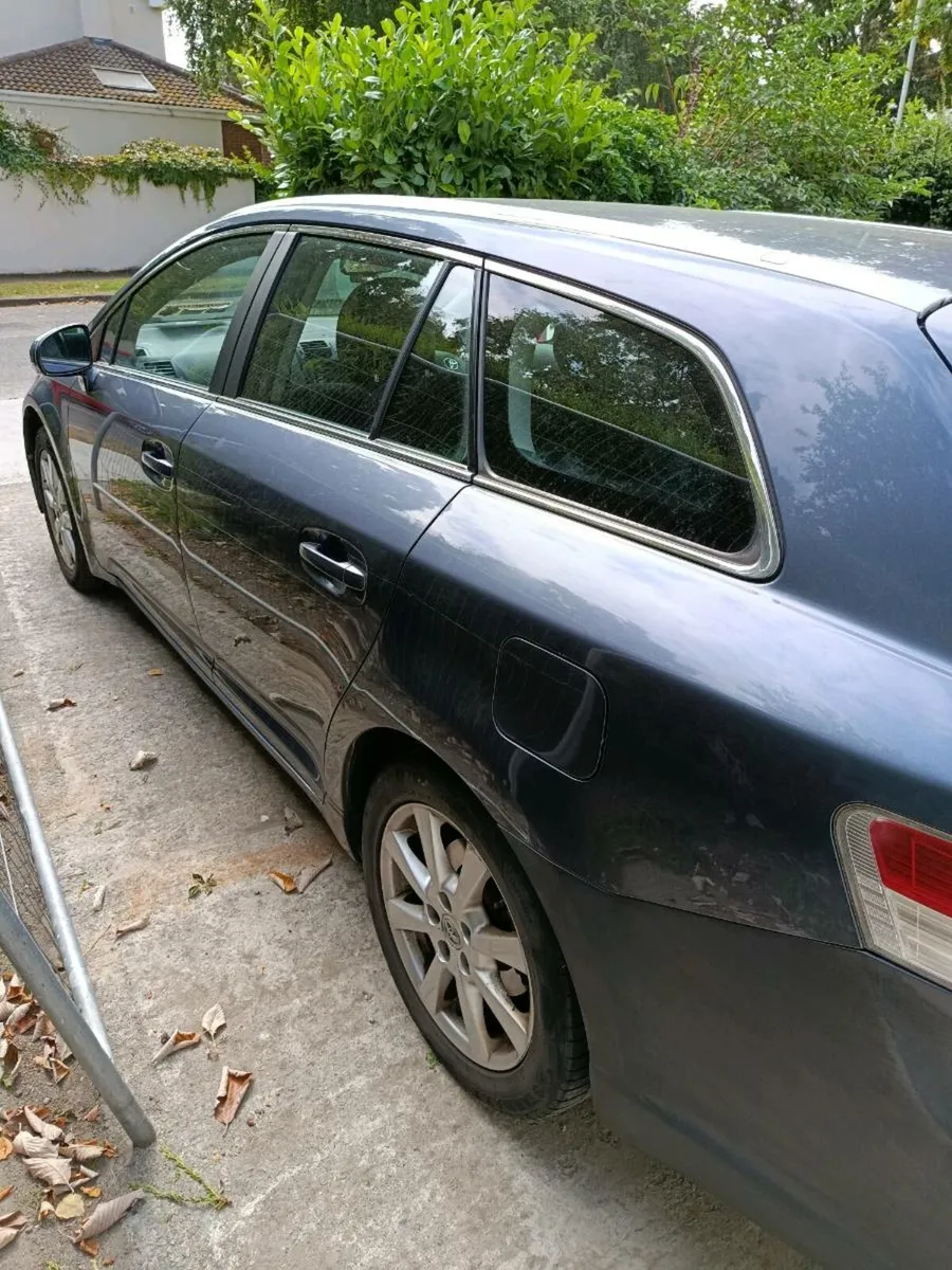 Toyota Avensis - Image 3